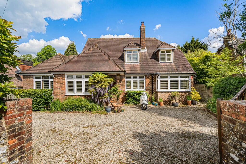 Main image of property: The Street, Upper Farringdon, Alton, Hampshire