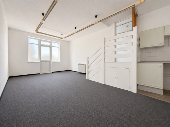 Kitchen/Meeting Room