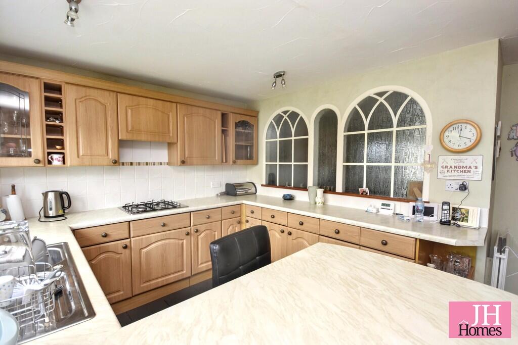 House in Dalton-in-Furness, Dalton Town with Newton - More