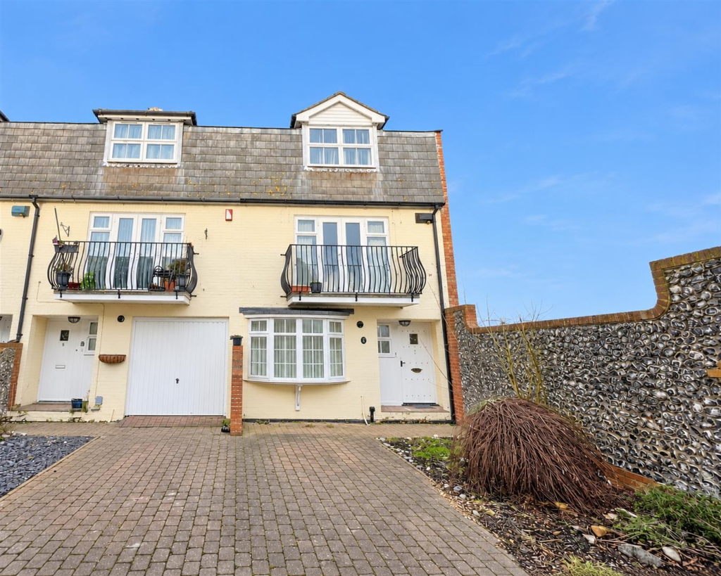 Main image of property: Commercial Road, Eastbourne, BN21 3XF
