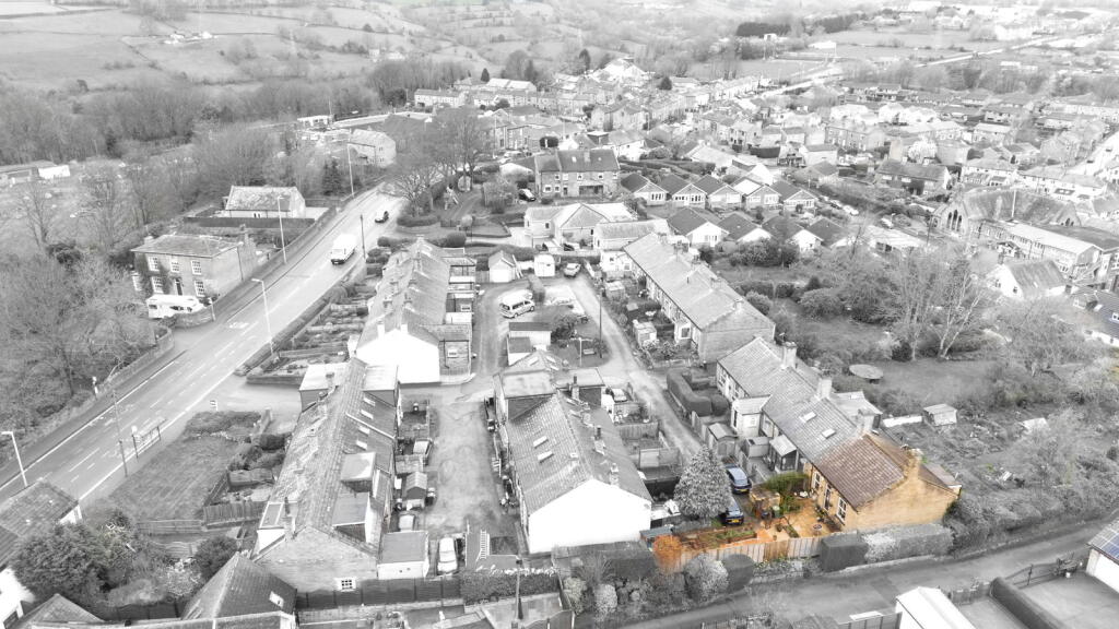 Crest Place, Brighouse, HD6 photo 2