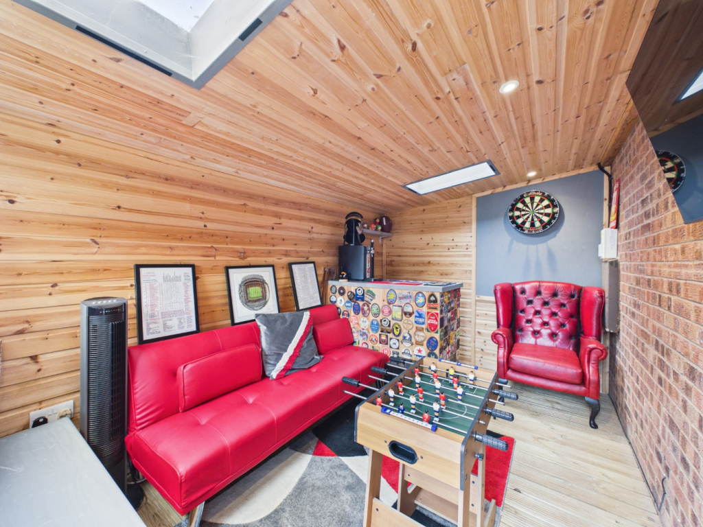 House in Chester, Flint - View 4
