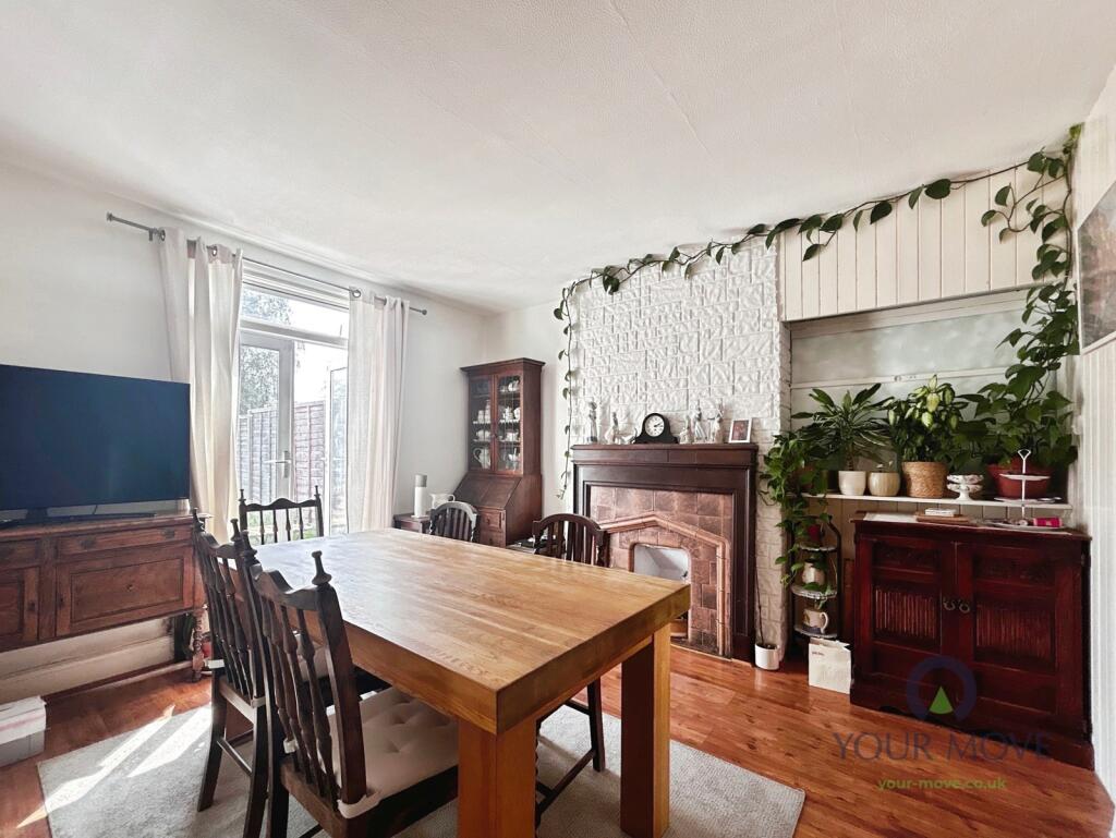 House in Sutton - View 4