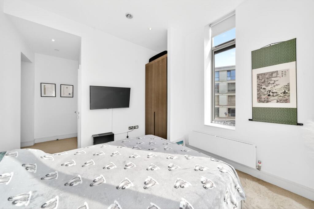 Apartment in London - More