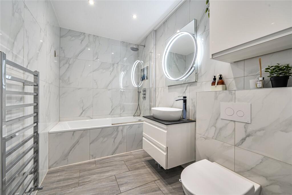 Apartment in London - View 4
