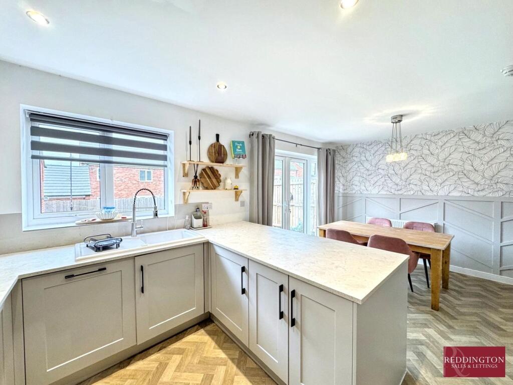 House in Derby - View 5