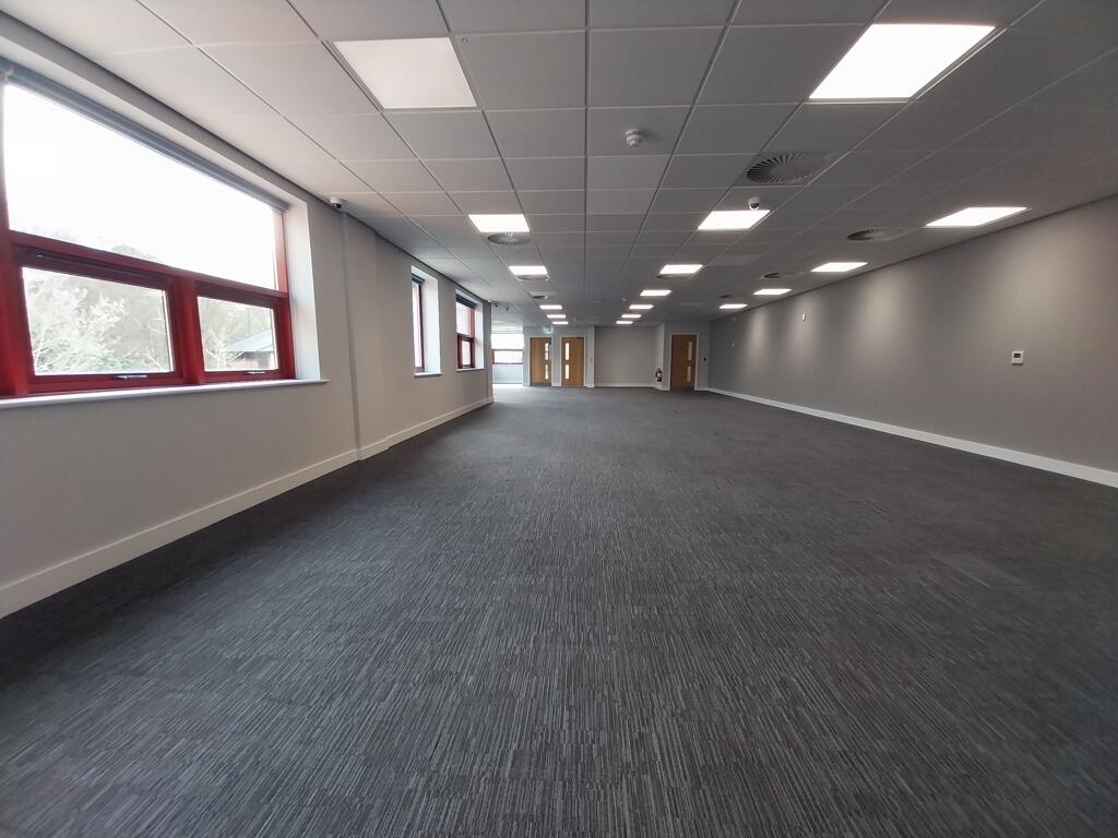 Additional image 10 of Units D & E, Bradford Business Park, Canal Road, Bradford, BD1 4SJ