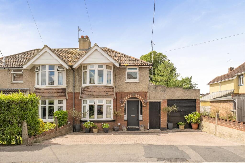 3-bed semi-detached on Park Avenue, Chippenham, £385,000