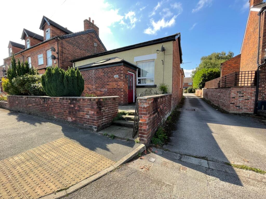 Main image of property: 170&170A London Road, Northwich