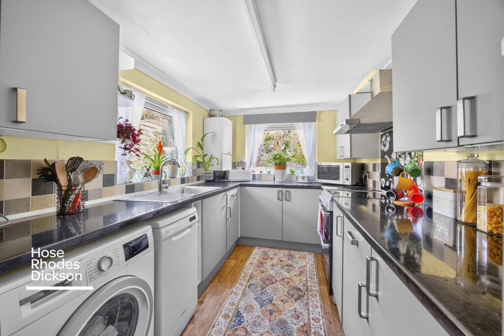 House in Shanklin, Lower Hyde, Isle of Wight - More