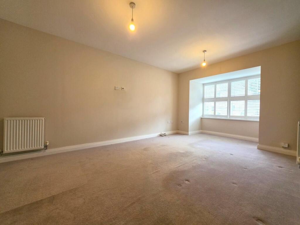 House in Guildford - View 2