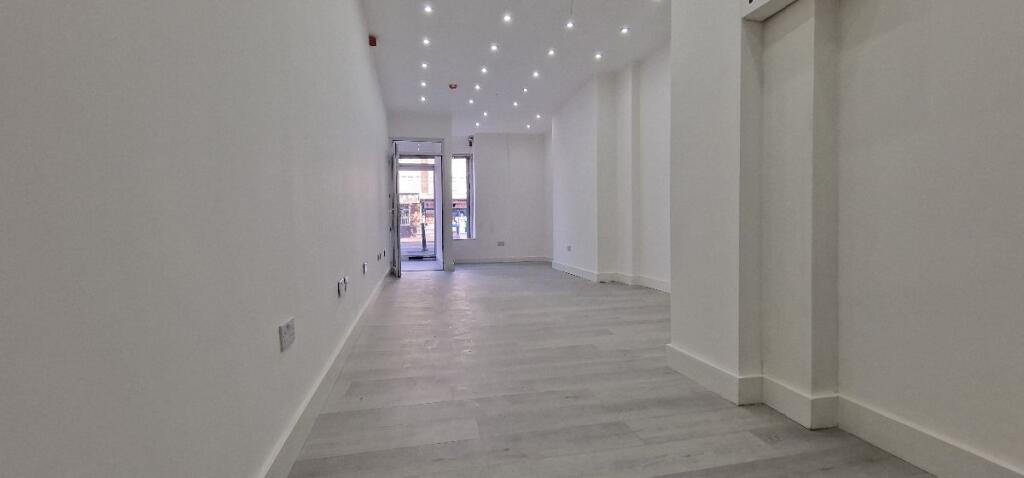 Main image of property: Commercial units, Camberwell Road, London