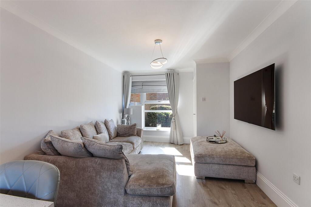 House in Dartford - View 4