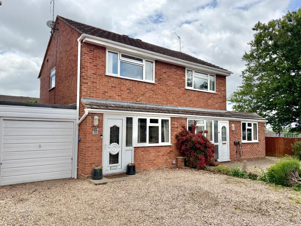2-bed semi-detached on Donney Brook, Evesham, Worcestershire, WR11, £249,950