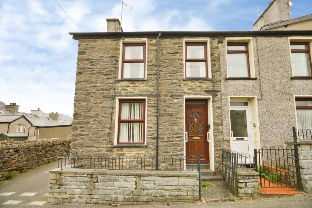 Main image of property: Holland View, Blaenau Ffestiniog, Gwynedd, LL41