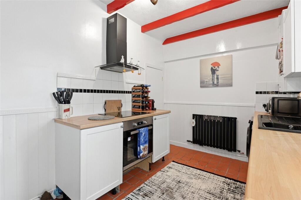 House in Perth, Craigie - More