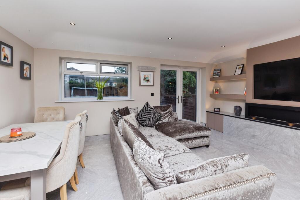 Additional image 4 of Moorlands Road, Bradford, BD11