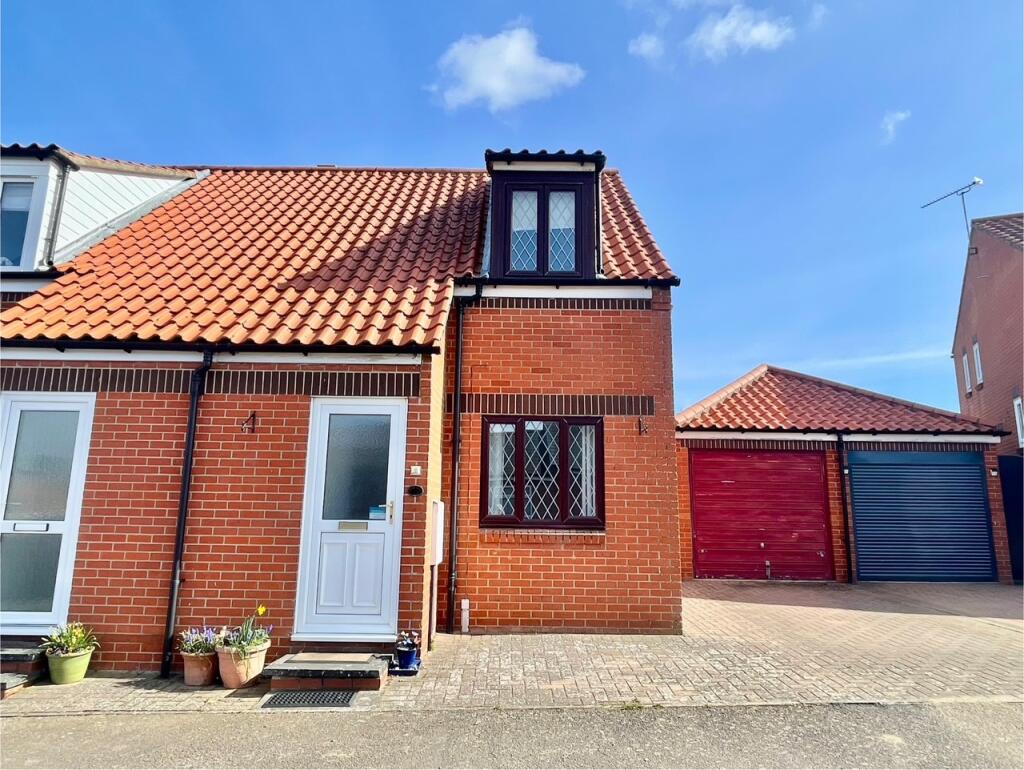 Main image of property: Woodward Avenue, Bacton, Stowmarket, Suffolk, IP14