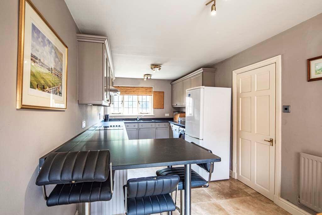 House in Compton, West Berkshire - More