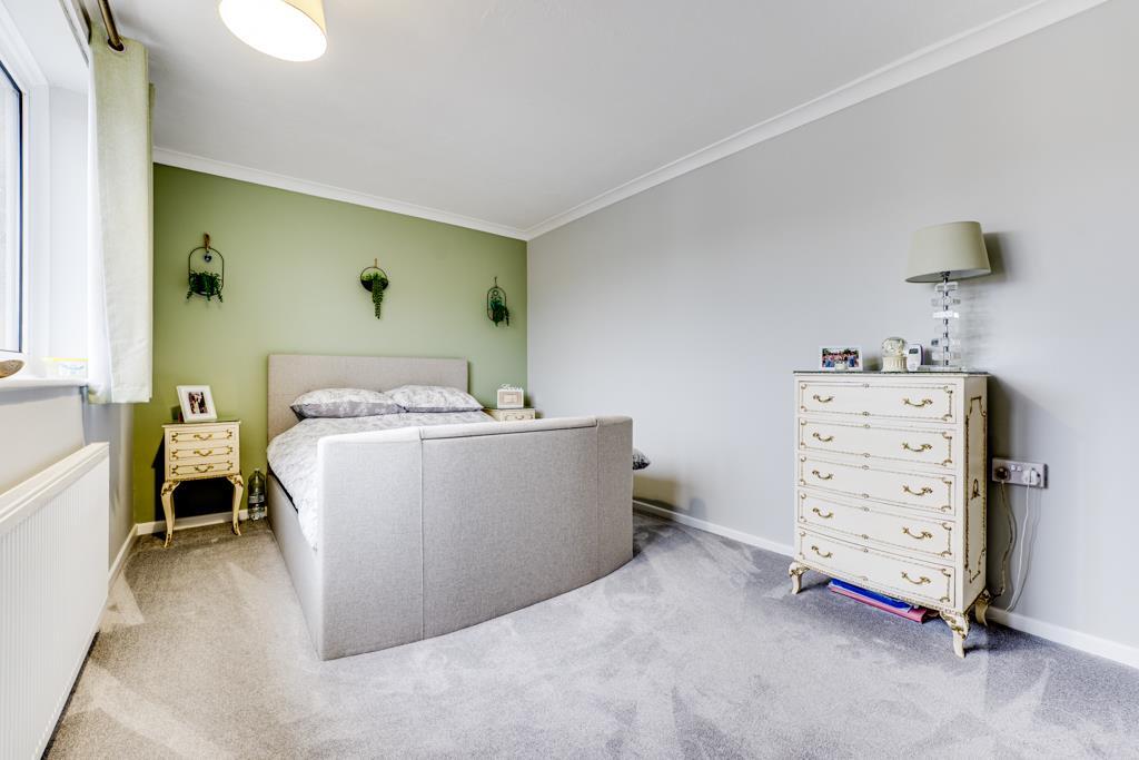 House in Burton Latimer - View 4