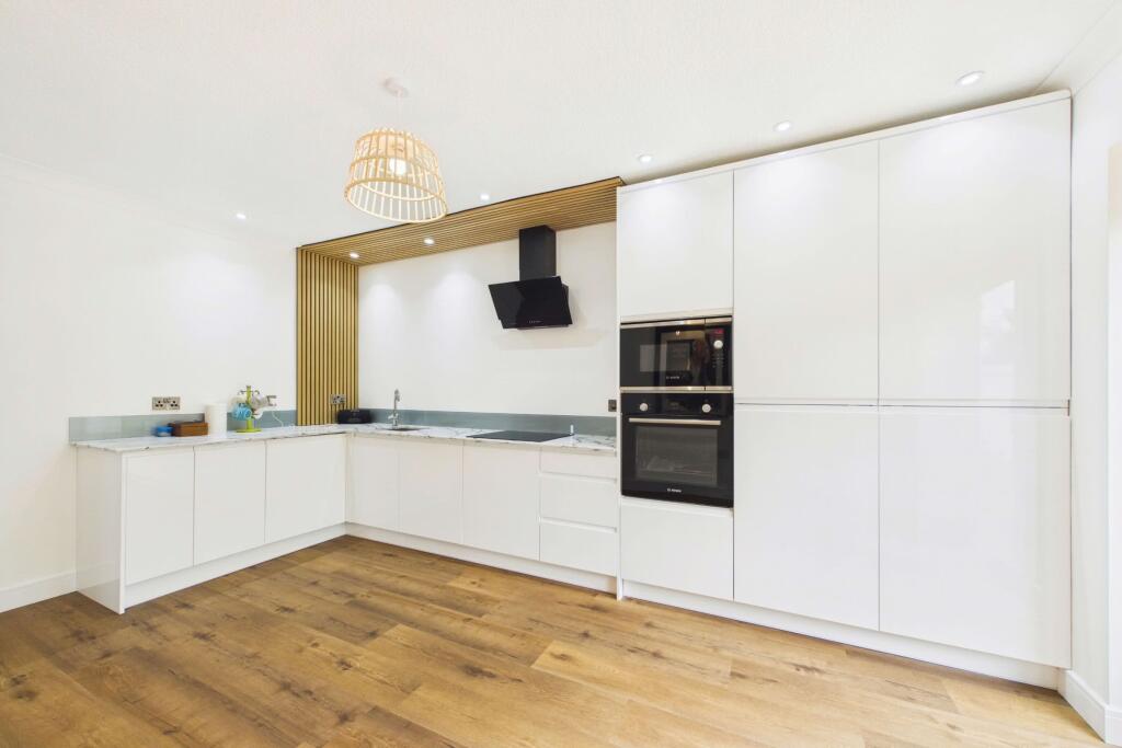 House in Torquay, Torbay - View 5