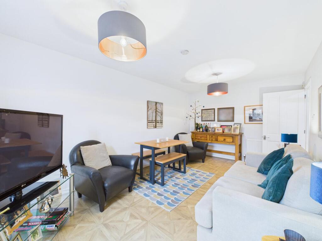Apartment in Sheffield - View 3
