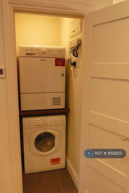 2 bedroom maisonette for rent