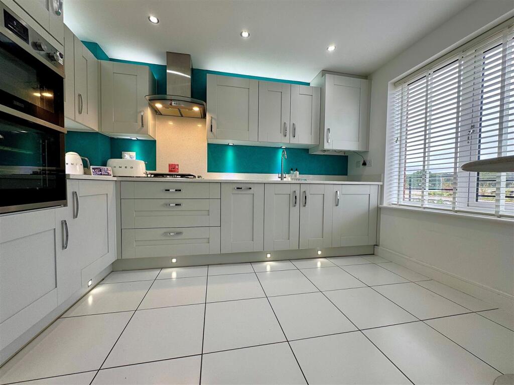 House in Portsmouth - View 4