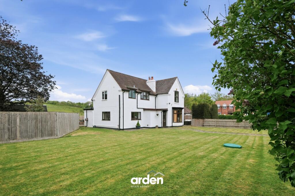 Main image of property: Fir Tree House and Cafe, Dunhampstead, WR9 7JX