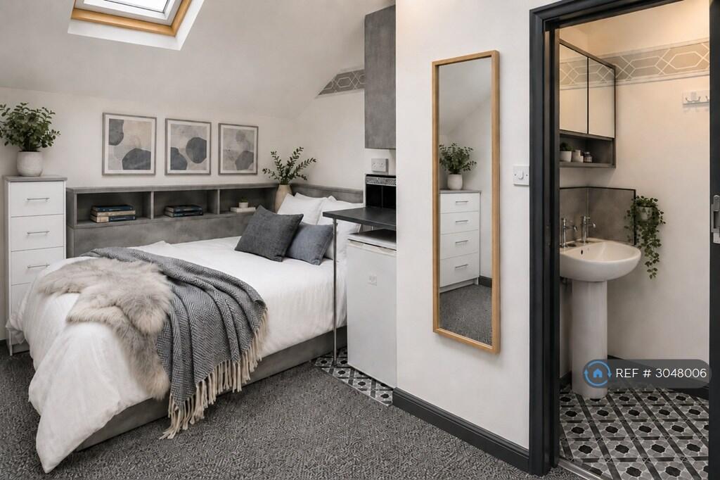Main image of property: Shay Lane, Halifax, HX2