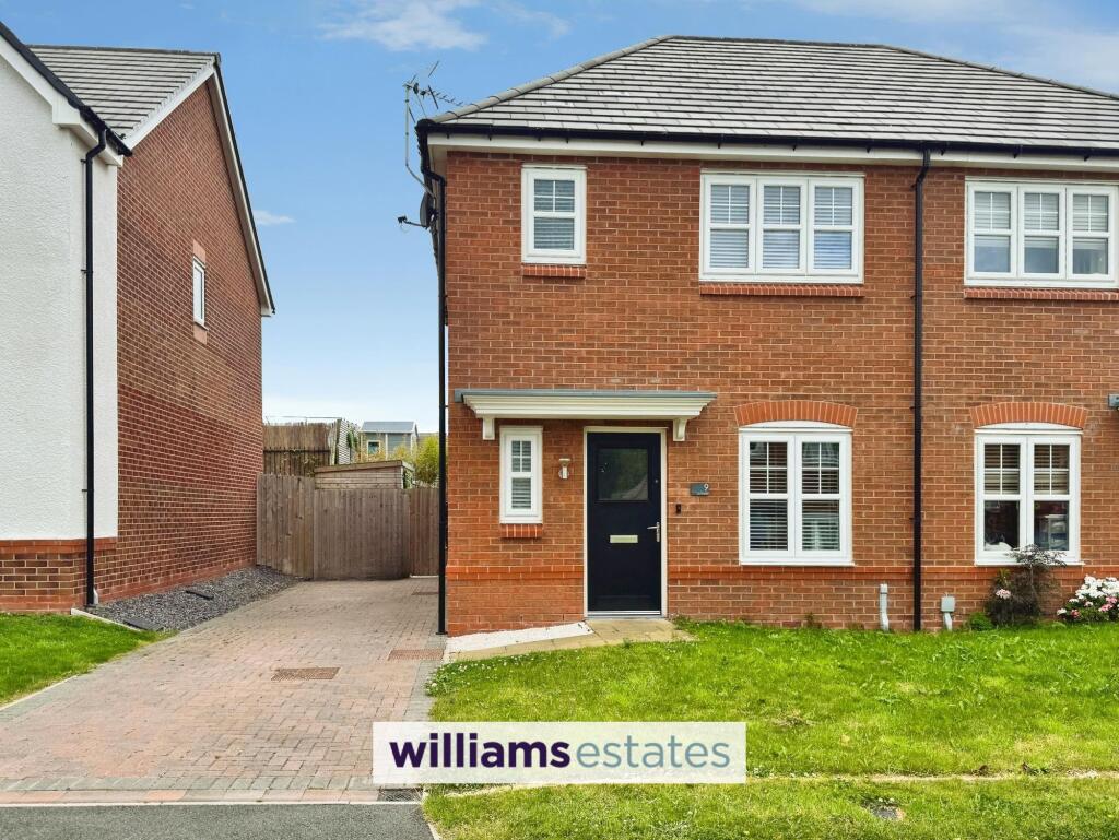 3-bed semi-detached on Llys Ffyddion, Dyserth, LL18, £259,950