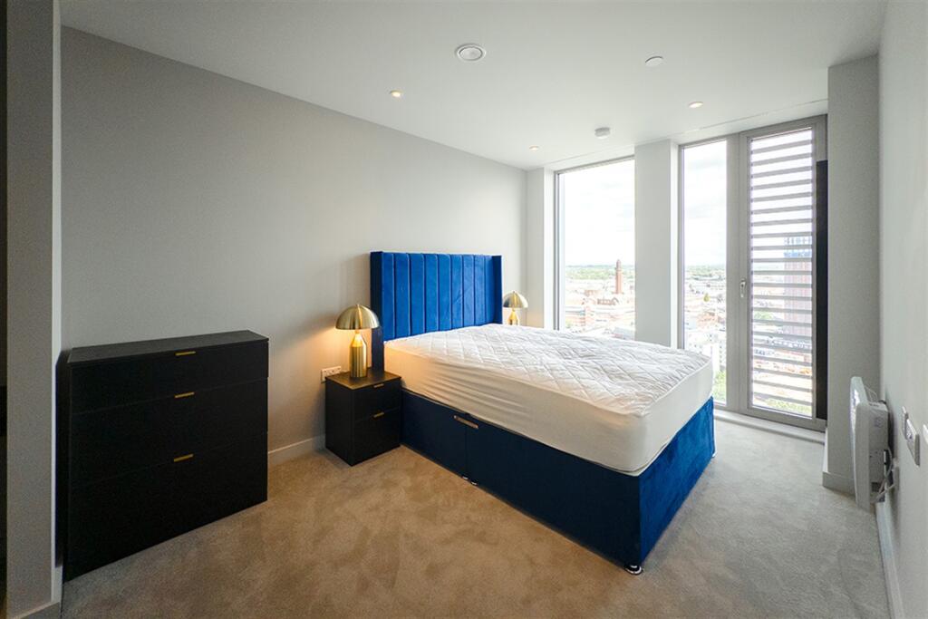 Apartment in Manchester - View 5