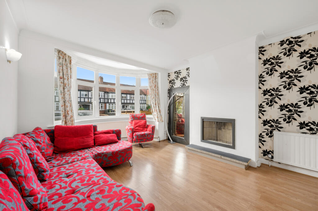 House in London, Merton Park - View 3