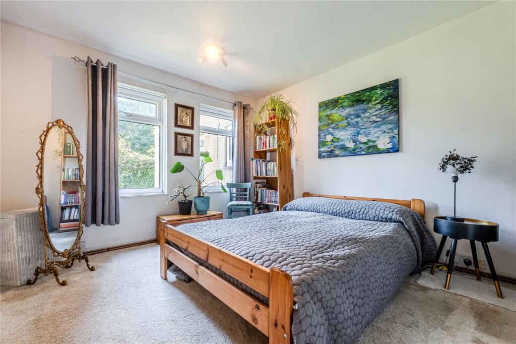 Main image of property: Elmhurst Close, Leeds, West Yorkshire