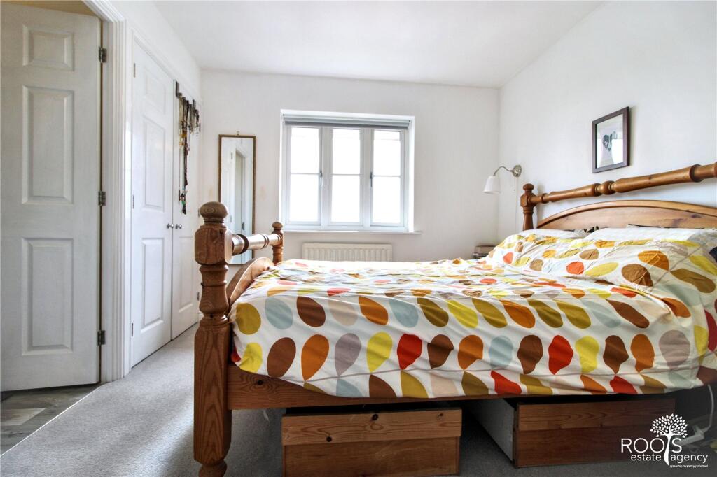 House in Newbury, West Berkshire - View 4