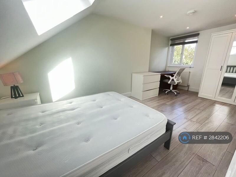 Main image of property: Alloa Road, London, SE8
