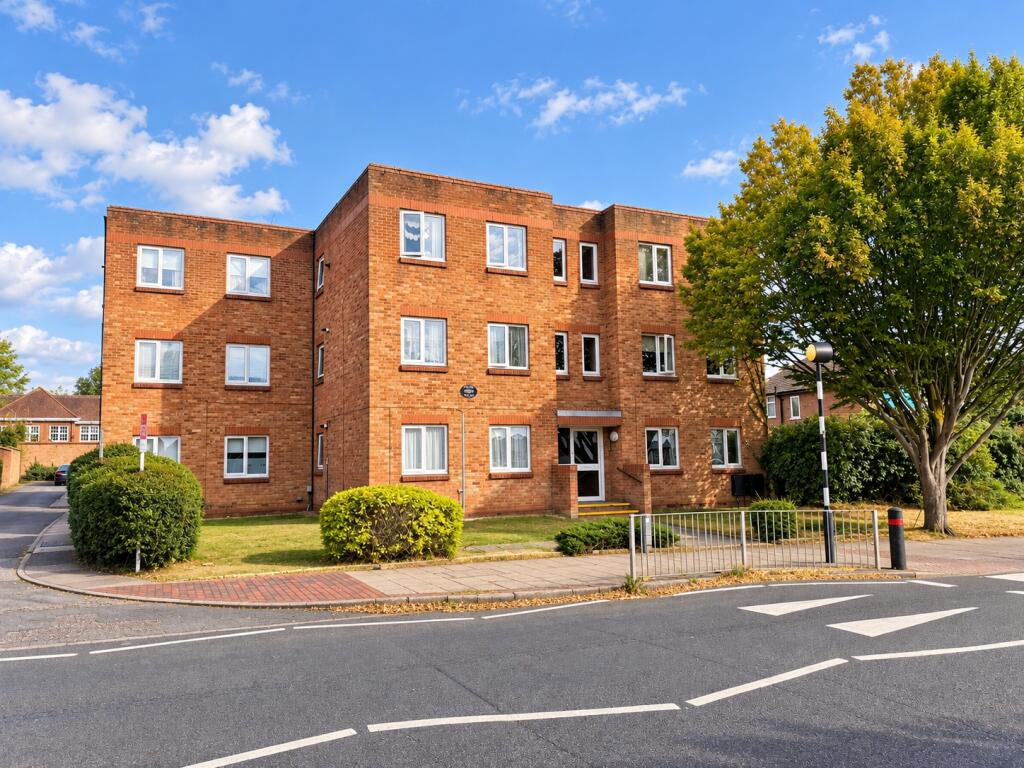Main image of property: High Street, London Colney, AL2