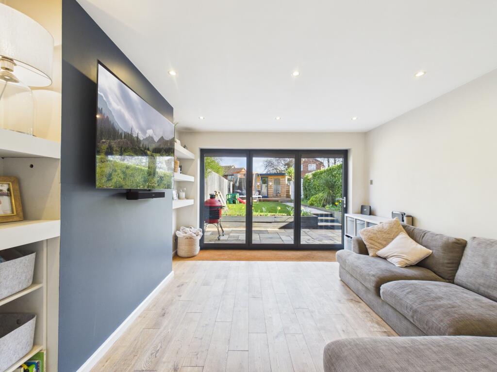 Farringdon Way, Tadley, RG26 photo 4
