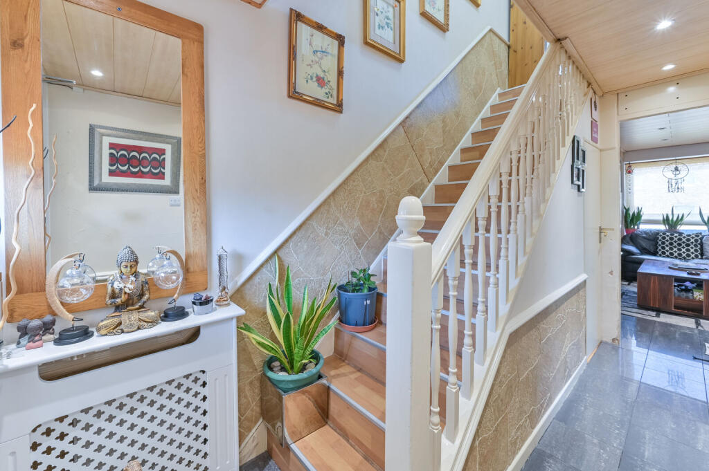 Apartment in London - View 5