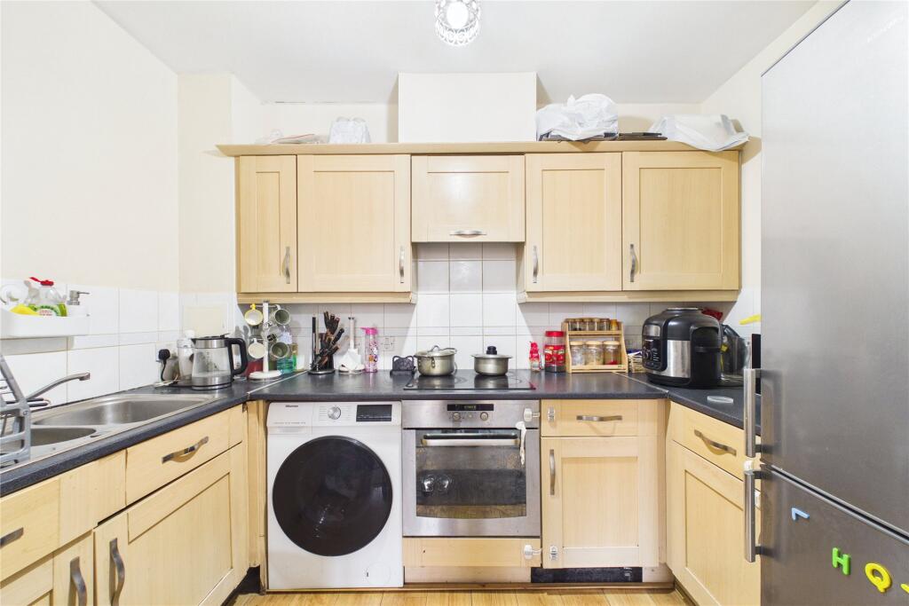 Kelvin Gate, Bracknell, Berkshire, RG12 - View 2