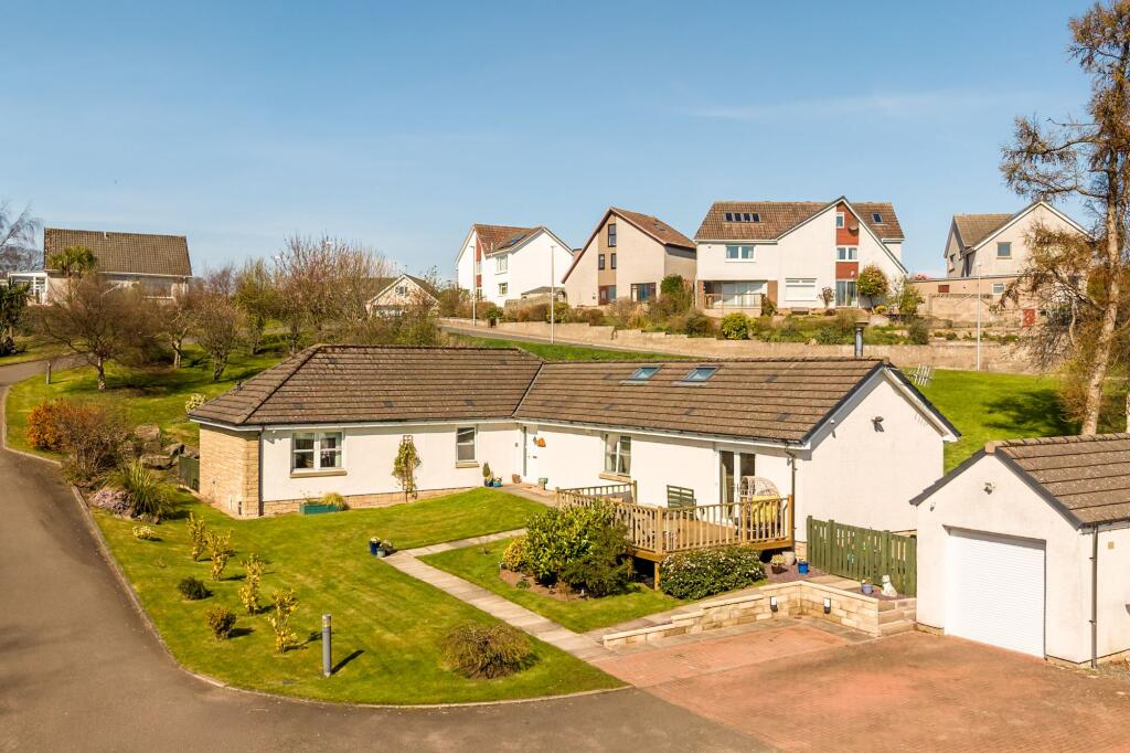 Main image of property: 1 Green Lane, Monifieth, DD5 4EX