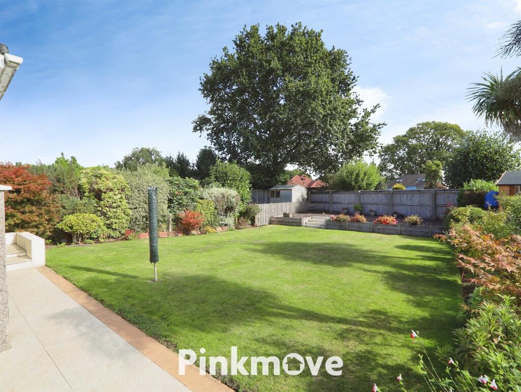 House in Newport - View 5