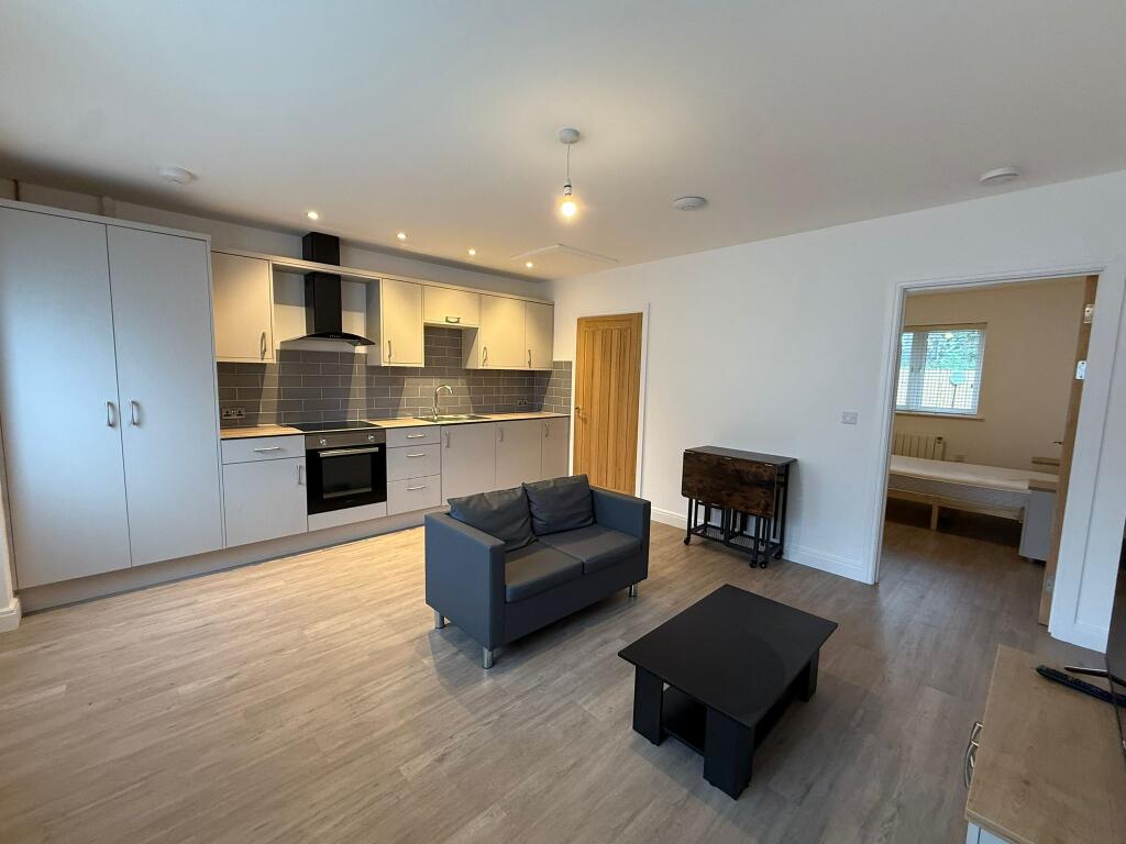 Main image of property: Manor Road, Derby, DE23 6BU