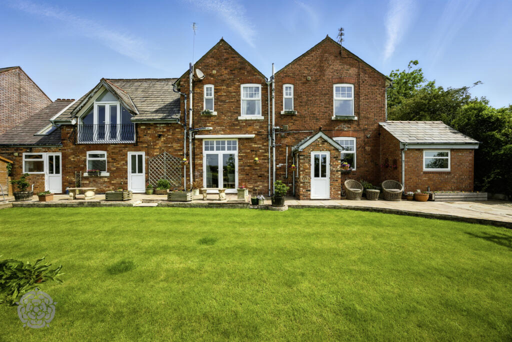 Main image of property: Kenyon Lane, Lowton, Warrington, Greater Manchester, WA3 1LH