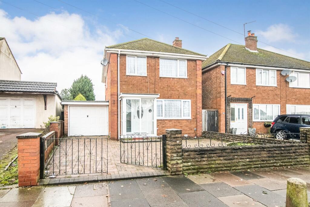 Main image of property: Walkers Heath, Kings Norton, B38