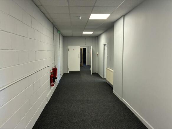 Hallway Facing Towards Payne Street Entrance.jpeg