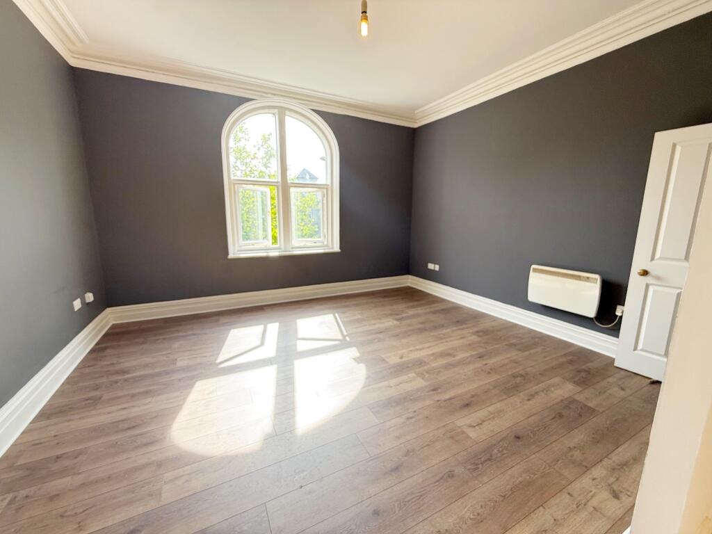 Apartment in Brighton - View 3