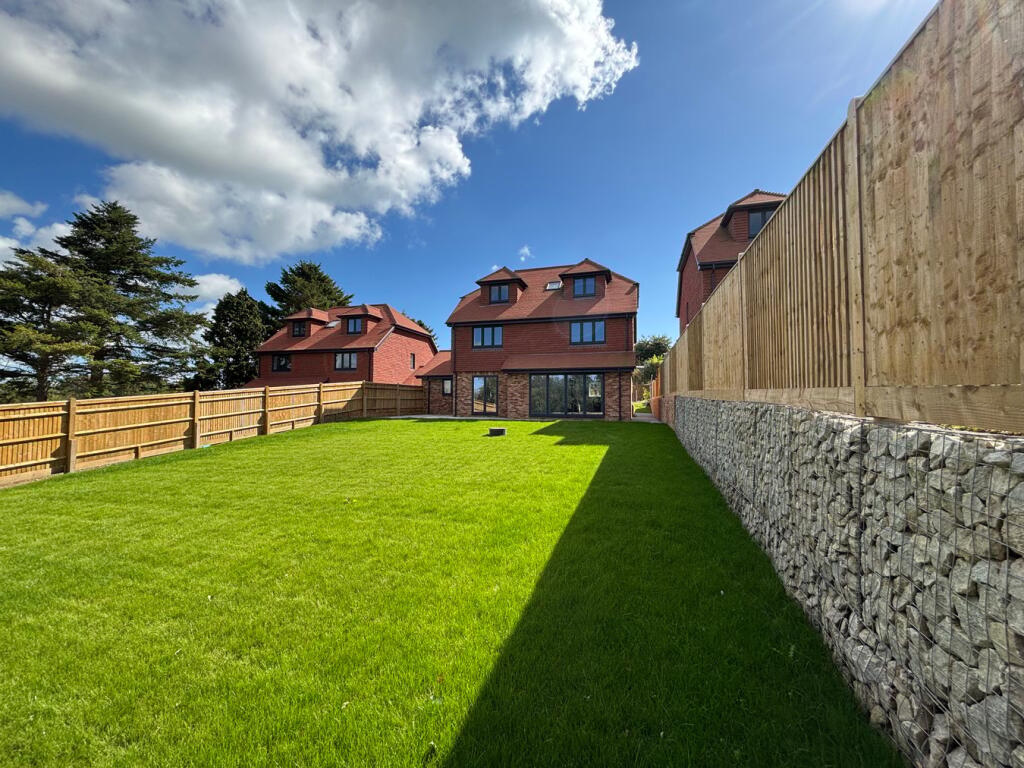 Bradshaw Close , Guestling, TN35 photo 2
