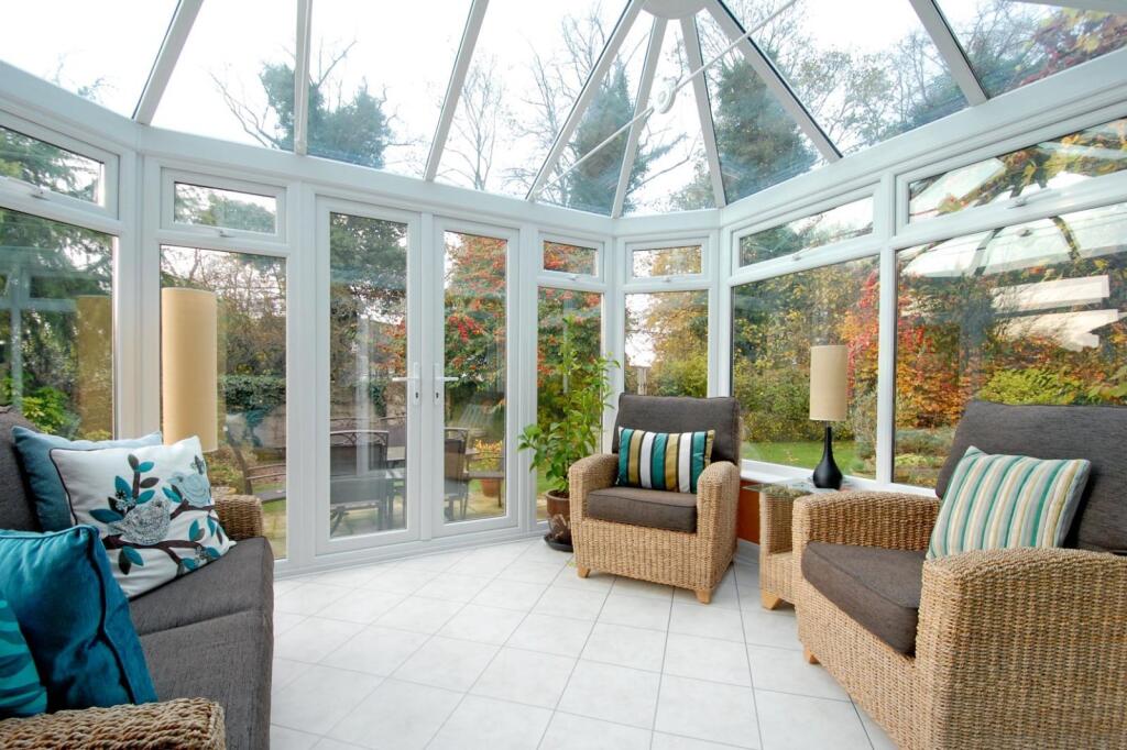 House in London, Hawkwood, Chislehurst - View 4