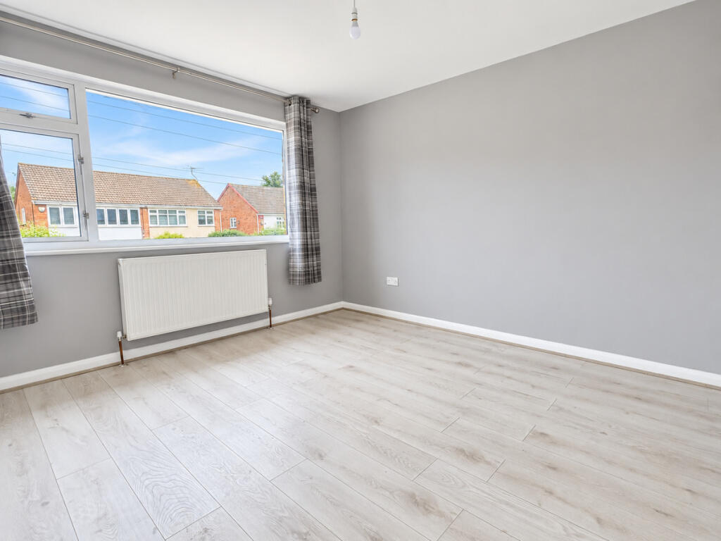 House in London, Collier Row - View 5